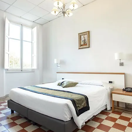 St. Hotell 2*
