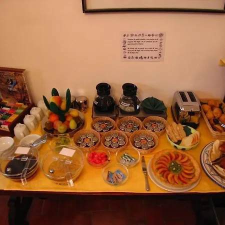 La Casa Del Ghiberti Bed & Breakfast 3*