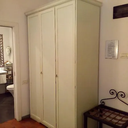 فندق مبيت وإفطار La Casa Del Ghiberti 3*