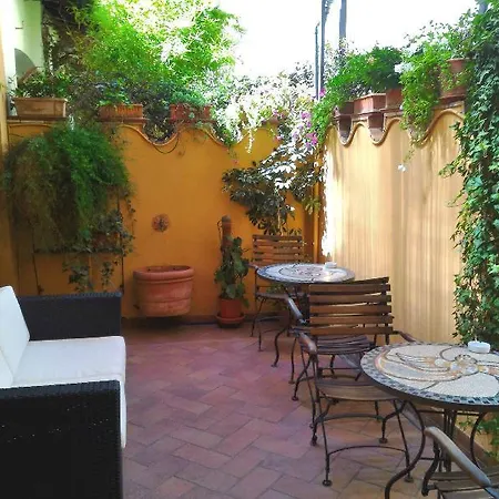 فندق مبيت وإفطار La Casa Del Ghiberti 3*