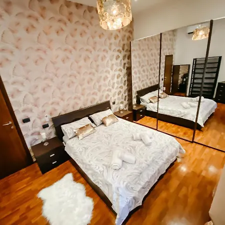 Vittoria House * Florence
