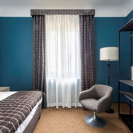 4f Boutique Hotel 3*