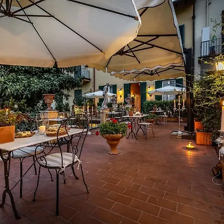 Ungherese Small Luxury Hotel Firenze