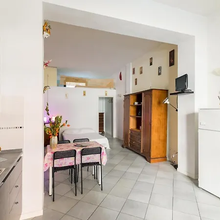 Apartment Essenza Holiday House *