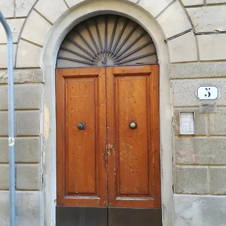 In San Frediano * Florence