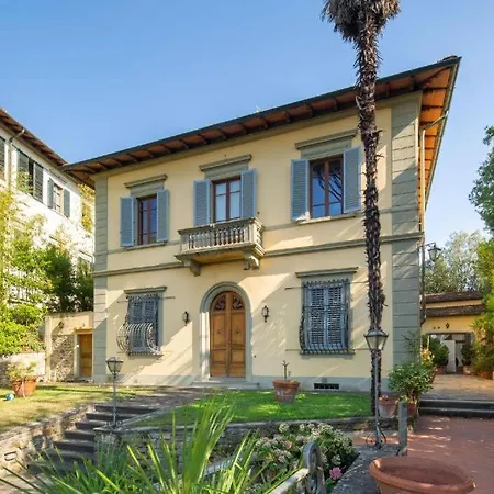 Lia - In With Private Garden And Pool
