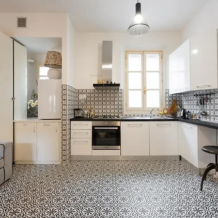 Casa Faenza At Historical Center With Lift !!! Affittacamere Firenze
