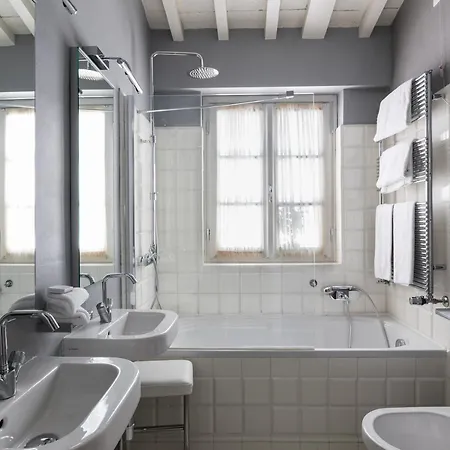 Cavalieri Palace Luxury Residences 2*