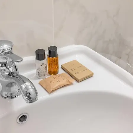 3110 Arthotel Hotel