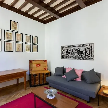 Il Vecchio Baule - Santa Maria Novella Apartment