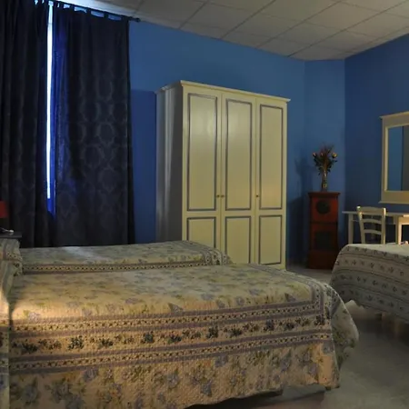 Regina Hotel *