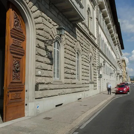 Appartamento Lungarno Vespucci Charming Firenze