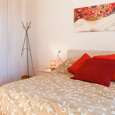 - Battilana Terrace Apartment *