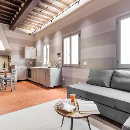 Apartment Santa Trinita Industrial Flat *