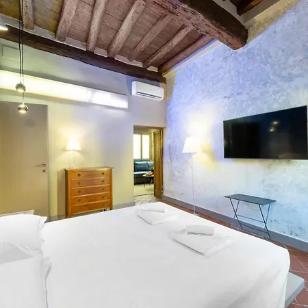 Santa Trinita Industrial Flat * Florence