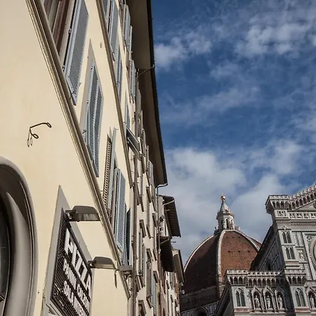 Duomo Incredible Location! Apartment