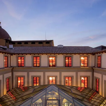 25hours Piazza San Paolino Hotel 4*