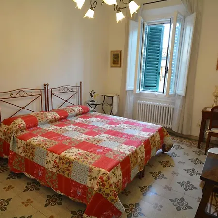 Apartment Colonna Terrace Florence