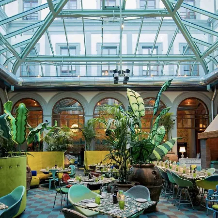 25hours Piazza San Paolino Hotel Florencie