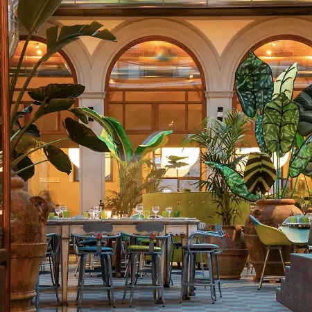 Hotel 25hours Piazza San Paolino 4*