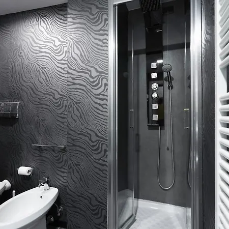 Deco Hotel