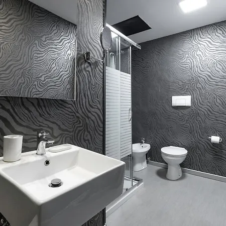 Hotel Deco 2*