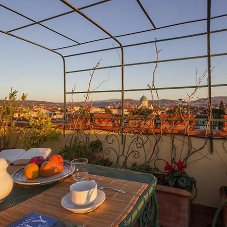 Signorelli Halldis Apartment Florence