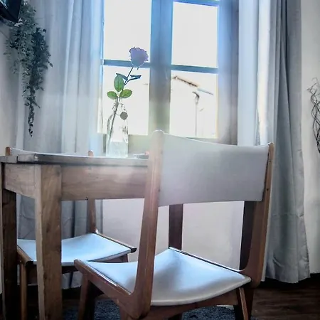 Little Luxury In San Lorenzo Apartment *