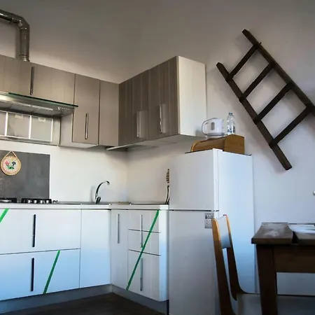 Little Luxury In San Lorenzo Apartment *