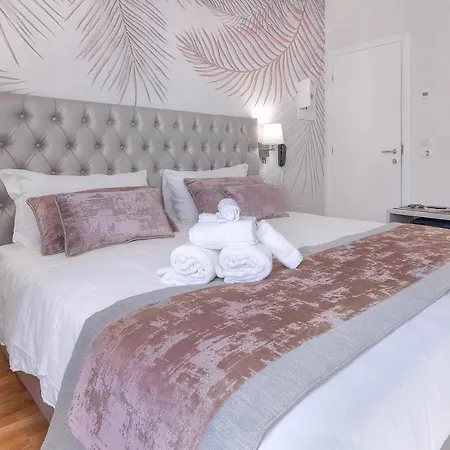 Hotel Cosmos