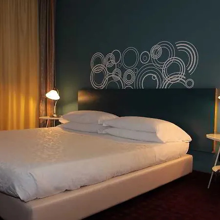 Hotel Mirage 4*