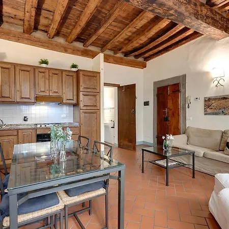 Leoni 10 Apartment Florence