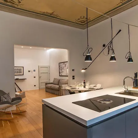 The Charm Of Santa Croce Apartment