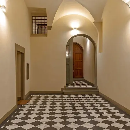 The Charm Of Santa Croce Apartment