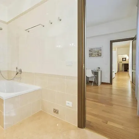 Palazzo Anselmi By Halldis * פירנצה