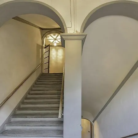 Appartamento Palazzo Anselmi *