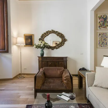 Degas Apartment *