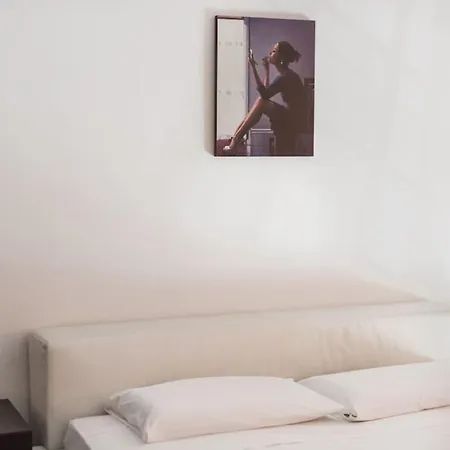 Santa Maria Novella Stylish Loft Great Location-hosted By Sweetstay Lägenhet