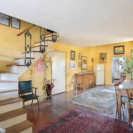 A Postcard View In A Vintage Apartamento