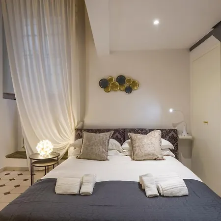 La Casa Di Bruna E Giordano In Santo Spirito *