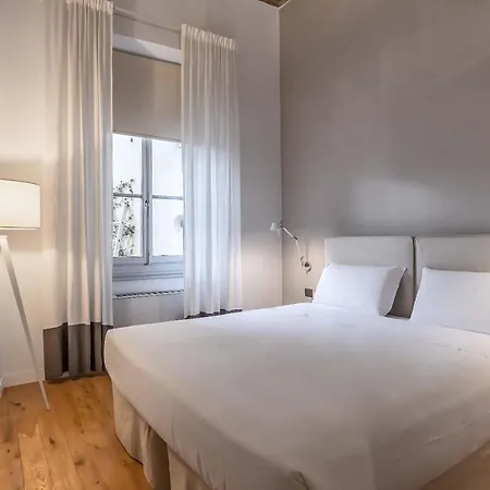 The Beauty Of Santa Croce Apartment *