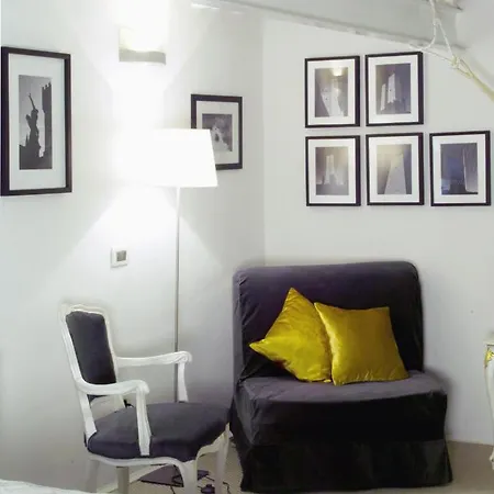 Slow Time In Appartement *