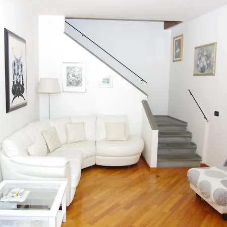 Gli Artisti By Interhome Florencie