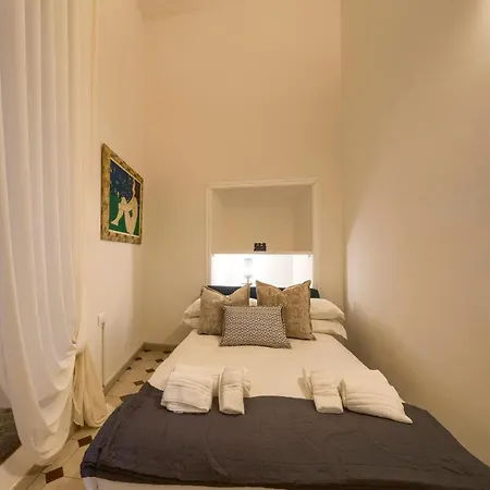La Casa Di Bruna E Giordano In Santo Spirito *