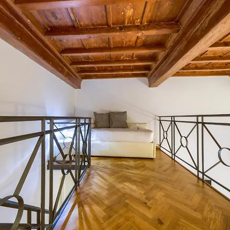 Apartment La Casa Di Bruna E Giordano In Santo Spirito