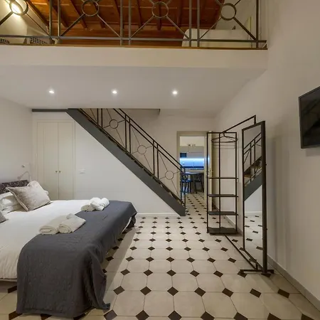 La Casa Di Bruna E Giordano In Santo Spirito * Florencja