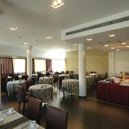 Cosmopolitan 4* Florence