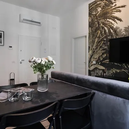 Cavour 82 * Firenze