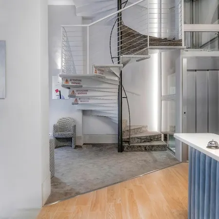 Hotel Cosmos