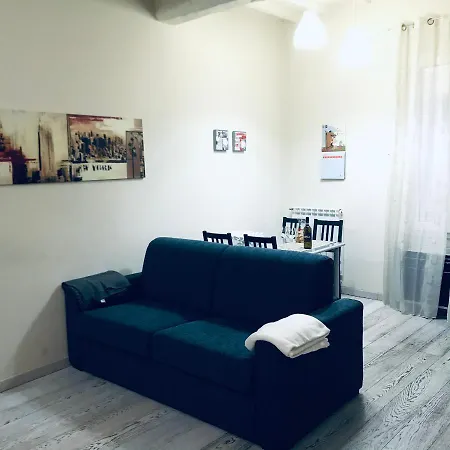 Modern Sant'antonino Apartment *
